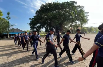 PERATURAN BARIS BERBARIS (PBB) PEMBINAAN LANGSUNG TNI ANGKATAN DARAT RINDAM IX/UDAYANA