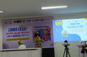 Lomba Essay